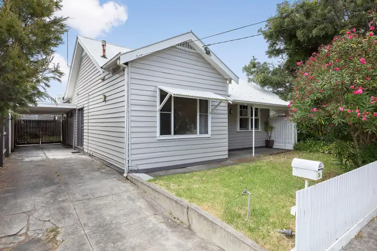2A Kelvin Grove, Chelsea VIC 3196