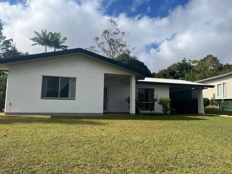 18 Monash Avenue, Malanda QLD 4885