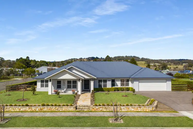 32 Challoner Rise, Renwick NSW 2575