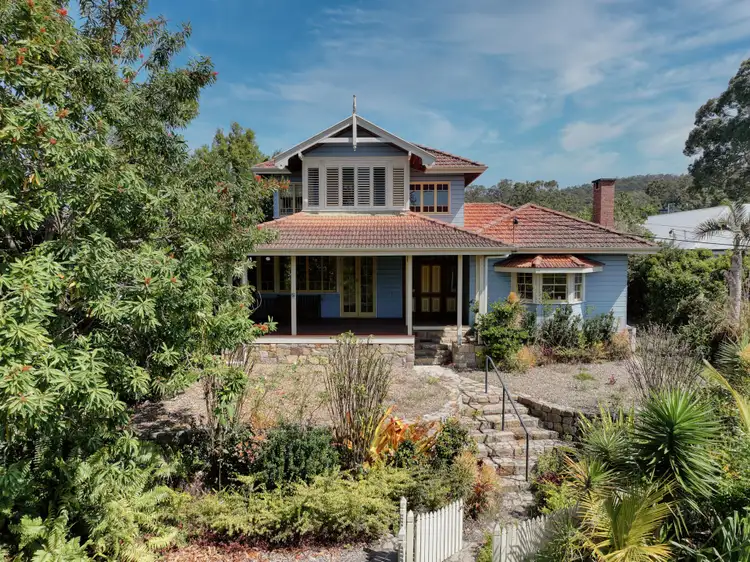 52 Outlook Crescent, Bardon QLD 4065