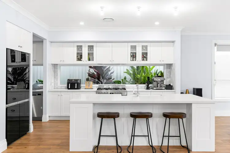 28 Wellington Street