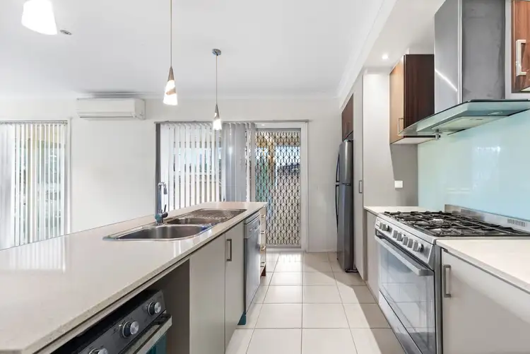 Second view of Homely house listing, 21 Hollows Circuit, Tarneit VIC 3029