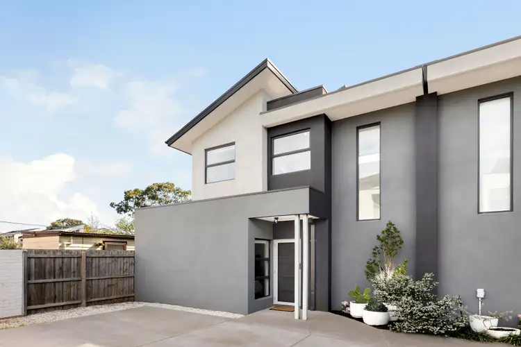 2/108 Outhwaite Road, Heidelberg West VIC 3081