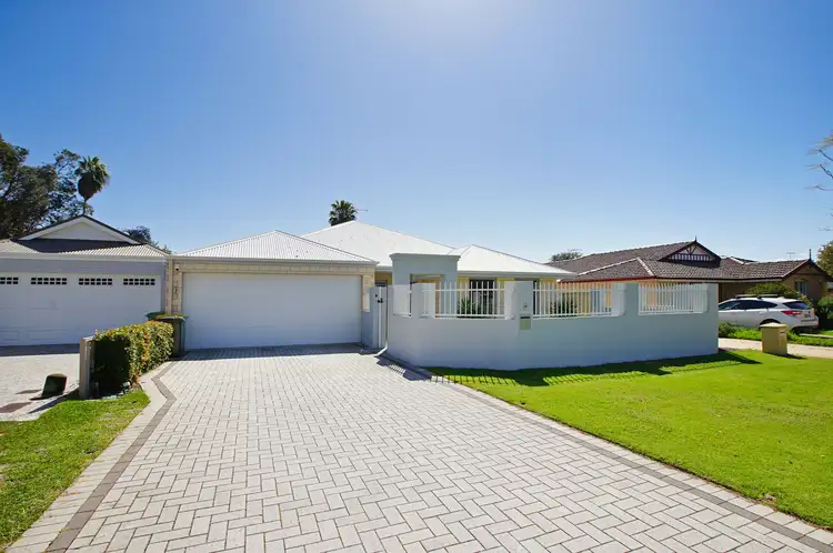 1/8 Forward Street, Manning WA 6152