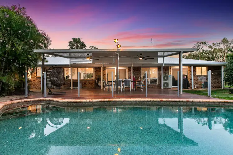 9 Mexican Court, Urangan QLD 4655