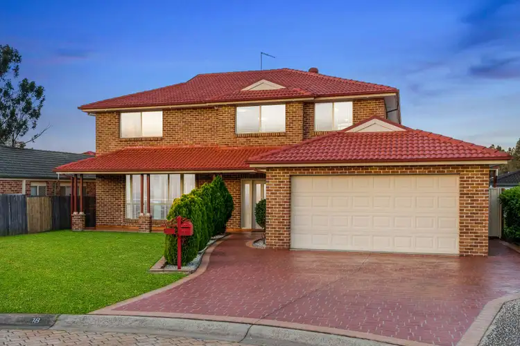 18 Solander Avenue, West Hoxton NSW 2171