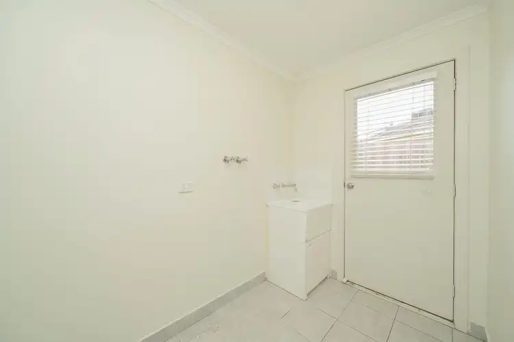 Fifth view of Homely house listing, 5 Chin Court, Berwick VIC 3806