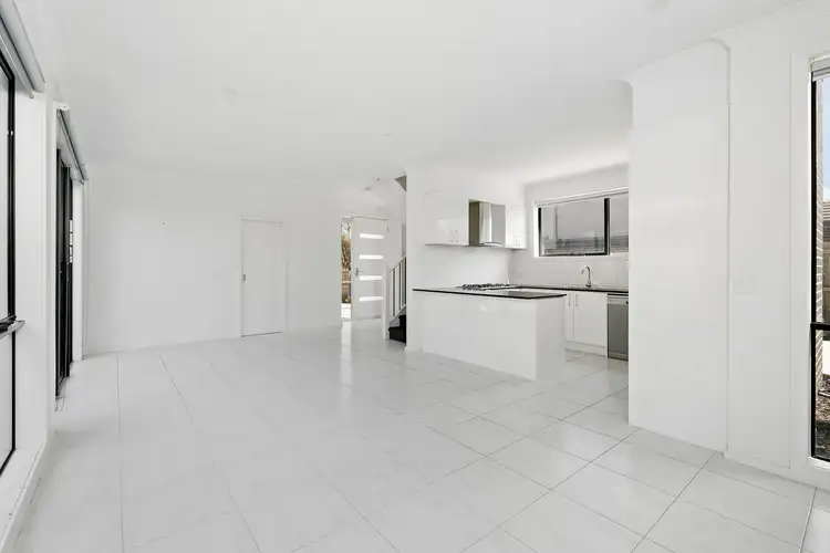 Main view of Homely house listing, 2/5 Lorraine Street, Frankston VIC 3199