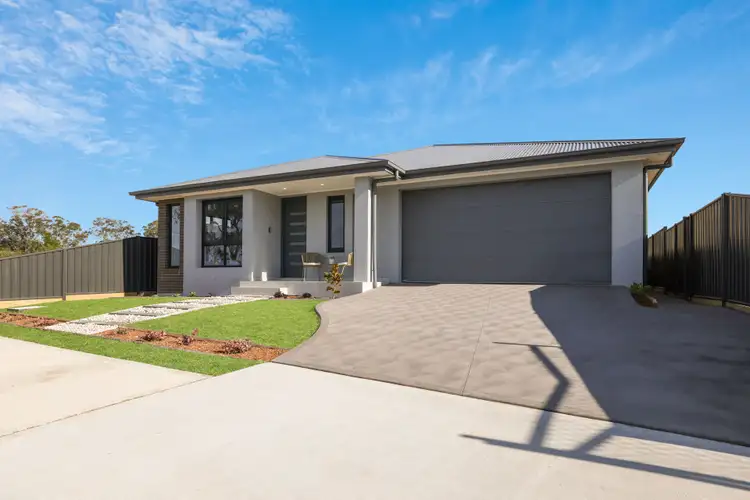 18 Dennis Street, Thirlmere NSW 2572