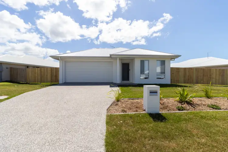 28 North Lakes Circuit, Burrum Heads QLD 4659