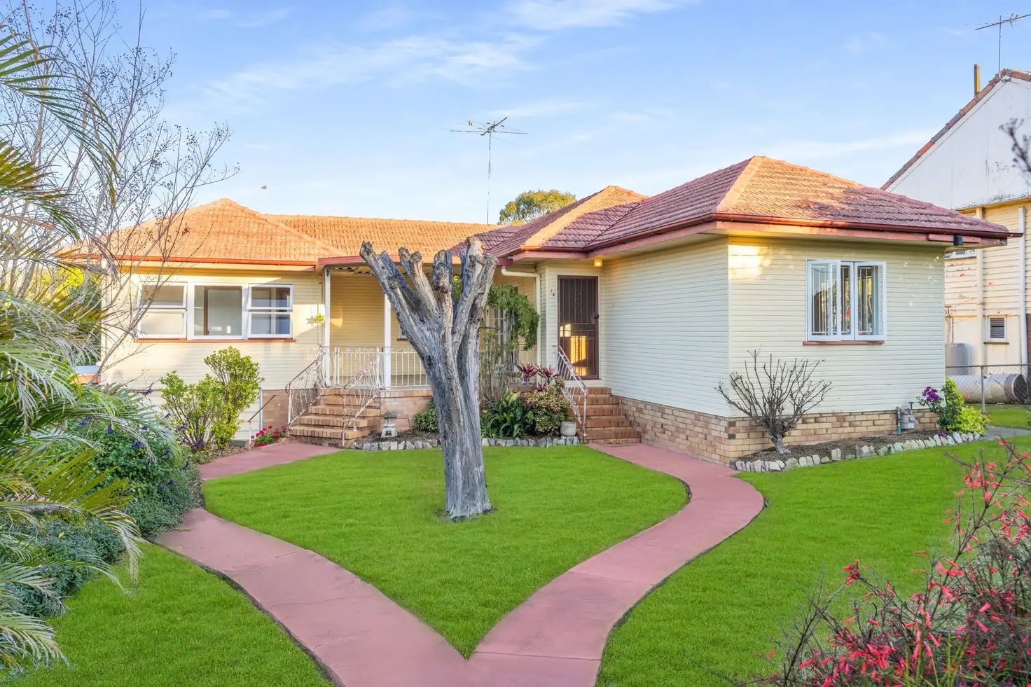 Main view of Homely house listing, 16 Queensthorpe Street, Tarragindi QLD 4121