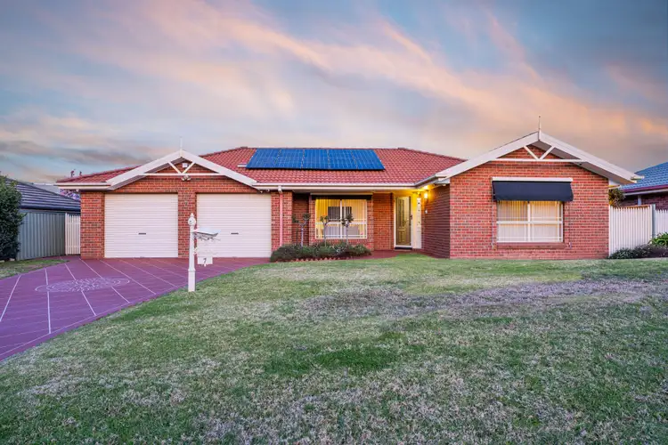 7 Fairbairn Street, Glenroy NSW 2640
