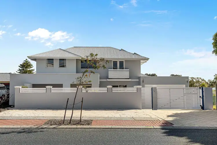 134 Dampier Avenue, Mullaloo WA 6027