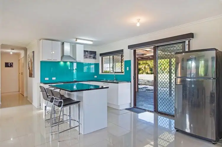 15 Jamberoo Street, Springwood QLD 4127