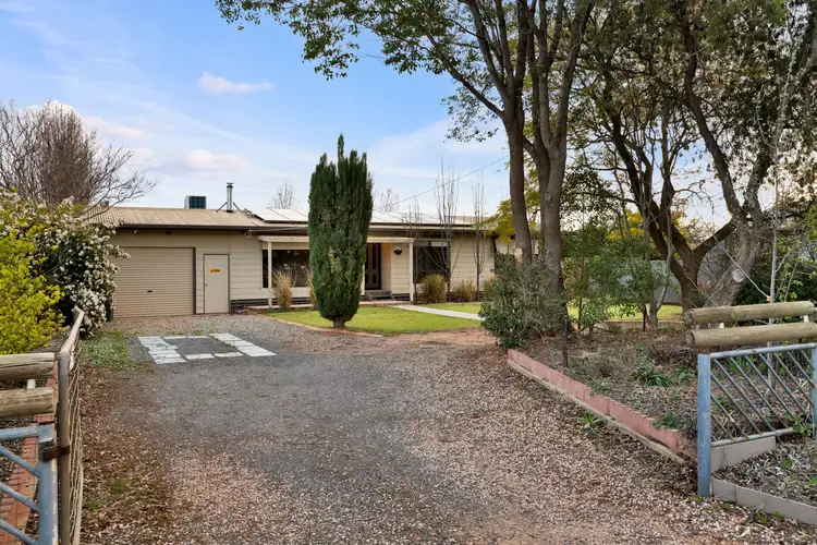 2398 Kulkyne Way, Nangiloc VIC 3494