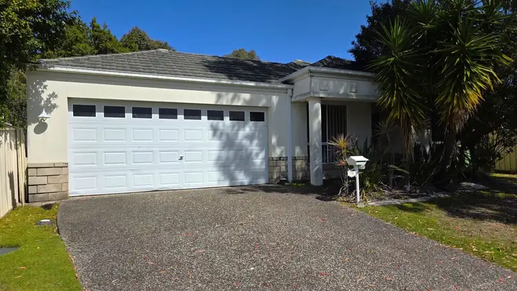 20 Christina Ryan Way, Arundel QLD 4214