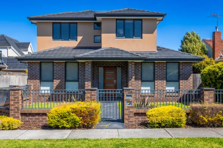 6 Jean Avenue