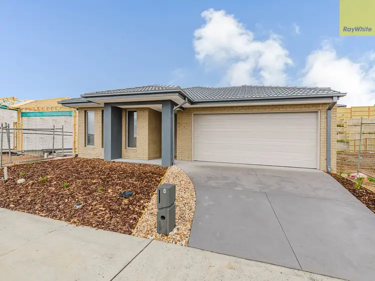 8 Valda Crescent, Darley VIC 3340