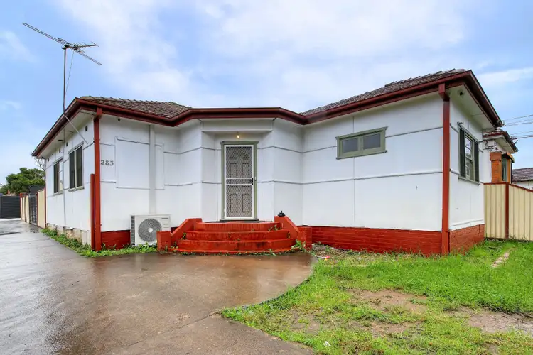 283 Cooper Road, Yagoona NSW 2199