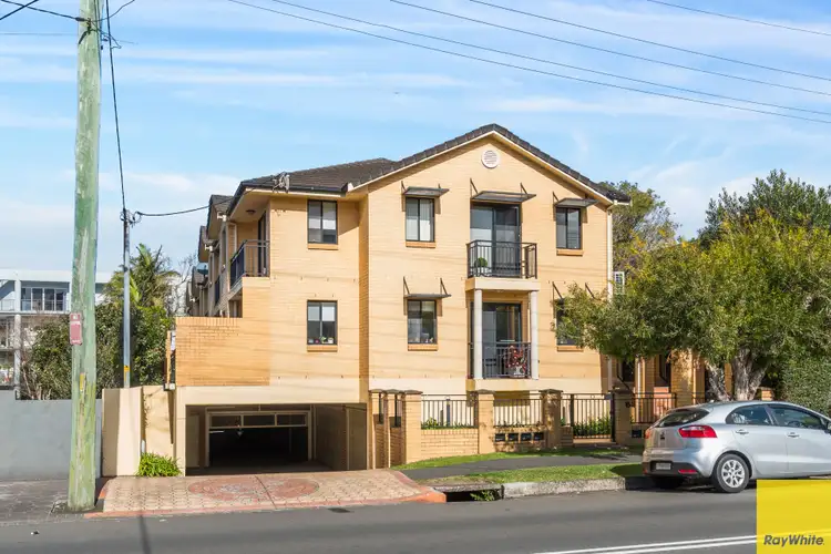 3/15 Campbell Street, Wollongong NSW 2500