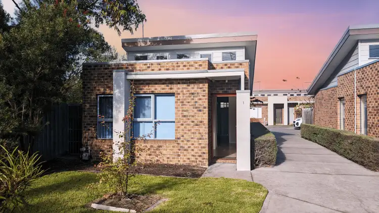 1/1 Mahoneys Road, Reservoir VIC 3073