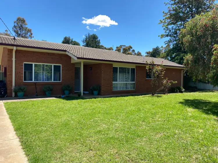 28 Dunrobin Street, Coolamon NSW 2701