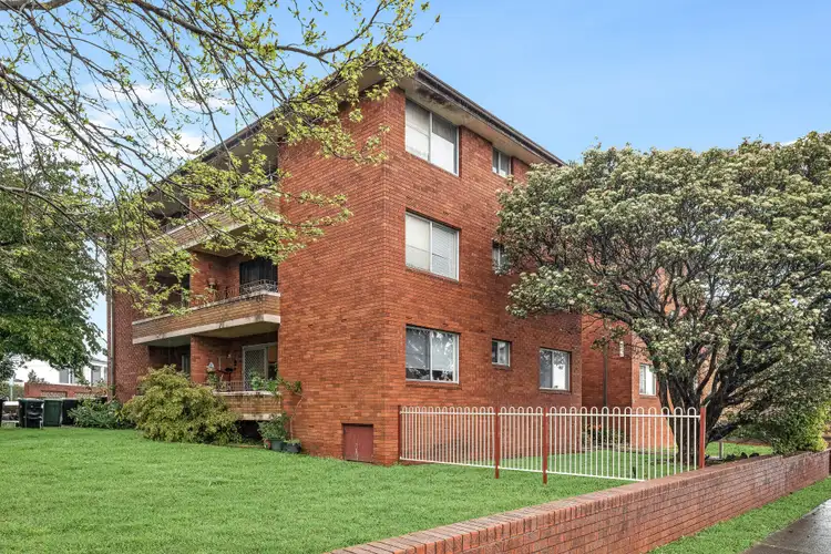8/19 Romilly Street, Riverwood NSW 2210