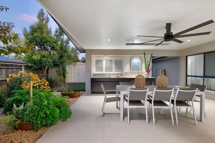35 Lake Eyre Cresent, Parkinson QLD 4115