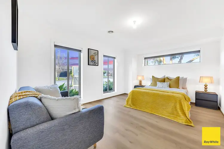 44 Clearwater Rise Parade