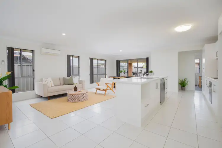 32 Rosemary Street, Fern Bay NSW 2295