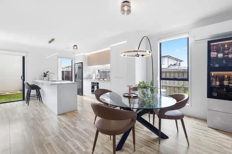 Sixth view of Homely house listing, 2 Peterlee Walk, Werribee VIC 3030