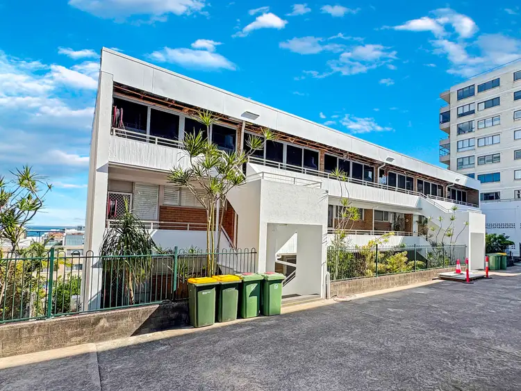 Unit 11/12 Queen Street, Kings Beach QLD 4551
