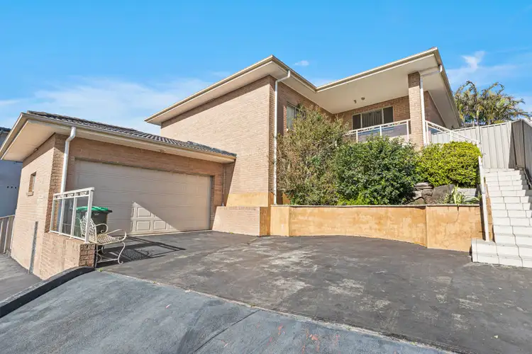 39a Whimbrel Avenue, Lake Heights NSW 2502