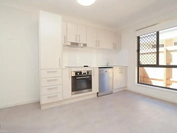 Fifth view of Homely house listing, 2/107 Reif Street, Flinders View QLD 4305
