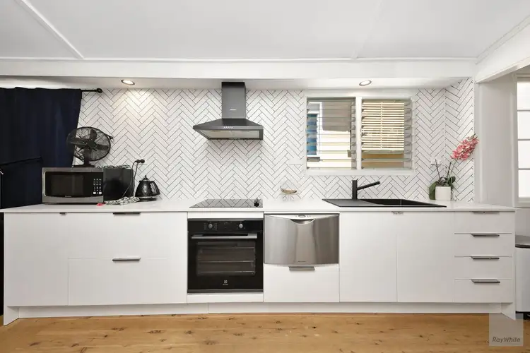 Fifth view of Homely house listing, 17 Matthew Flinders Drive, Cooee Bay QLD 4703