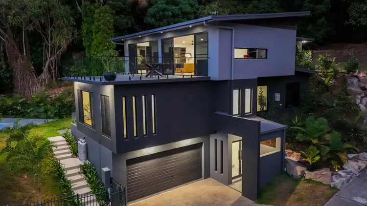 11 Seascape Close, Palm Cove QLD 4879