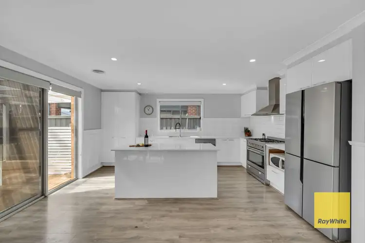 Fourth view of Homely house listing, 7 Inverness Place, Thornhill Park VIC 3335