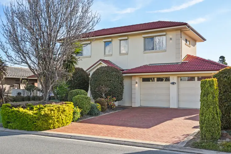1 Parkview Avenue, Grange SA 5022