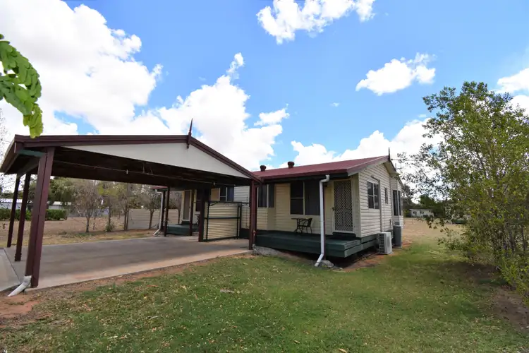2/114 Acacia Street, Barcaldine QLD 4725