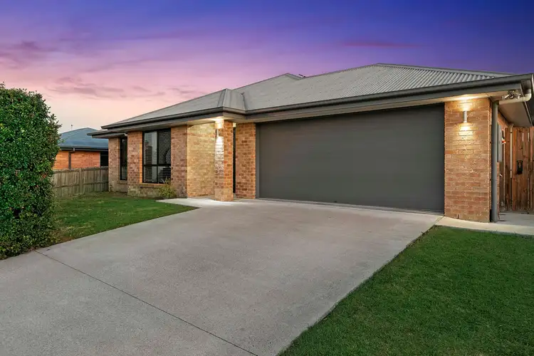 4 Flynn Court, Urraween QLD 4655