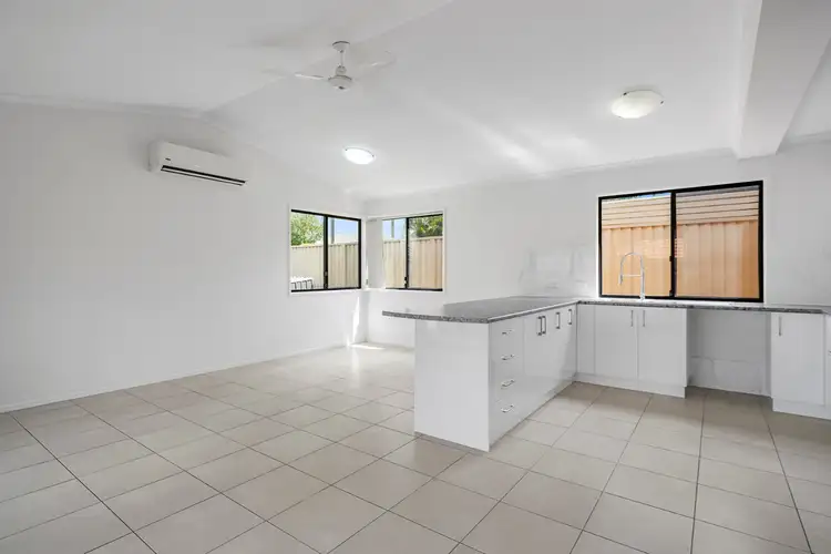 18 Birkenhead Crescent