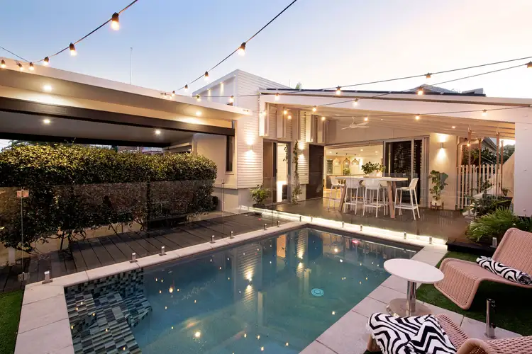106 Seagull Avenue, Mermaid Beach QLD 4218