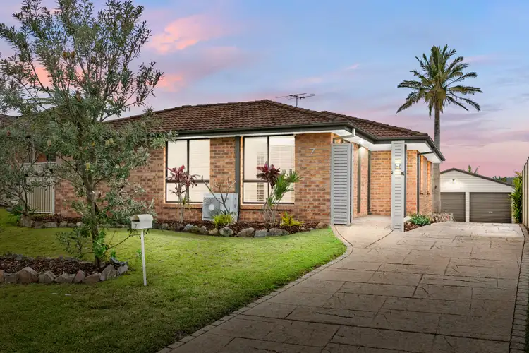7 Kiara Close, Maryland NSW 2287