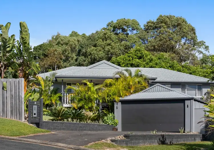 4 Casuarina Court