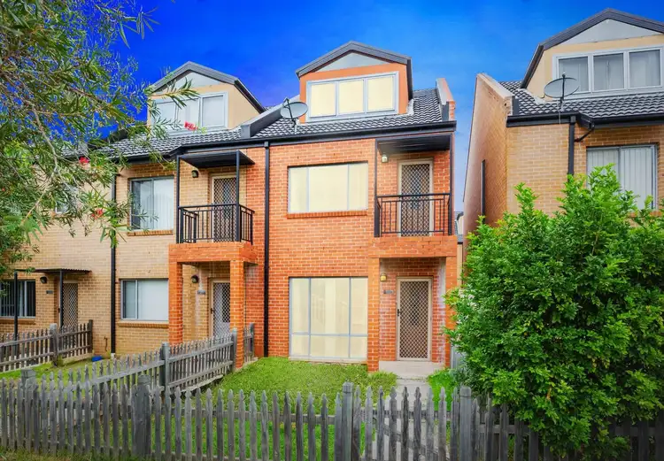 4/102-104 lackey Street, Merrylands NSW 2160