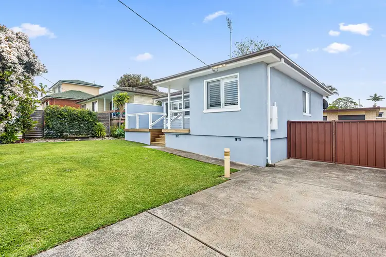 8 Carabeen Street, Barrack Heights NSW 2528
