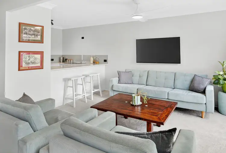 9/202 Central Street, Labrador QLD 4215