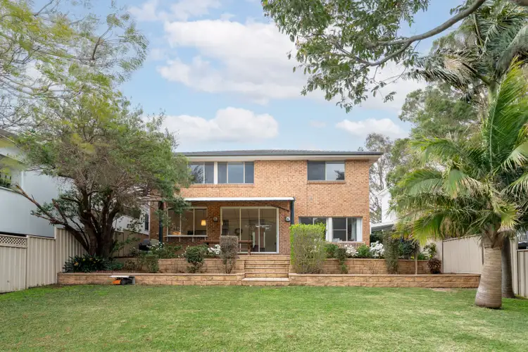 5 Westmacott Parade, Bulli NSW 2516