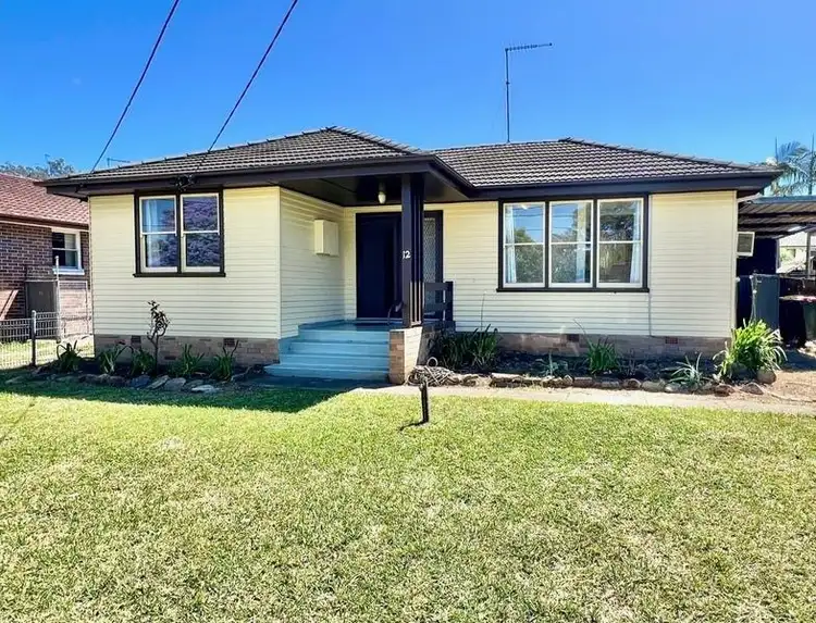 12 Torres Crescent, Whalan NSW 2770
