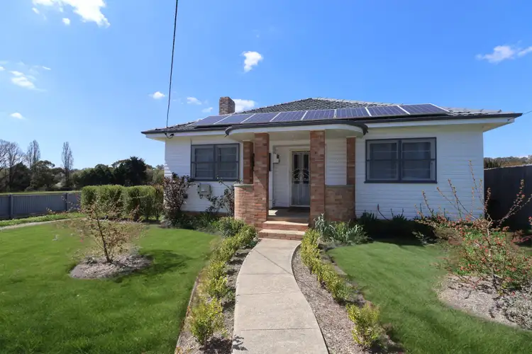 3 Camerons, Glen Innes NSW 2370